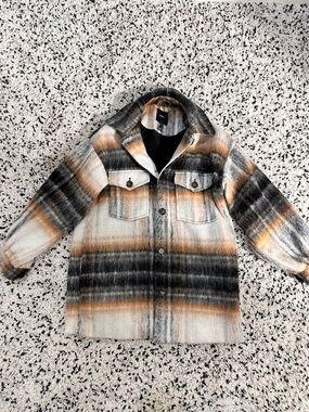 Forever 21 Plaid Shacket Jacket in Black, Gray & Brown